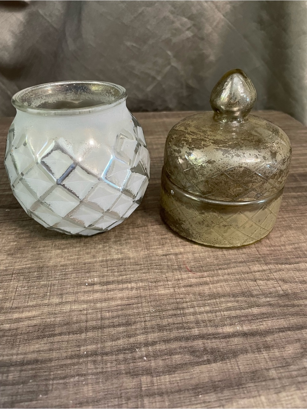 Vintage Style Mercury Glass 2-Piece Accent Set – Iridescent White  & Amber Jars